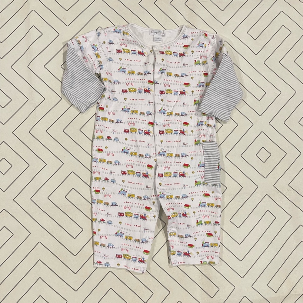 Kissy Kissy Train Outfit